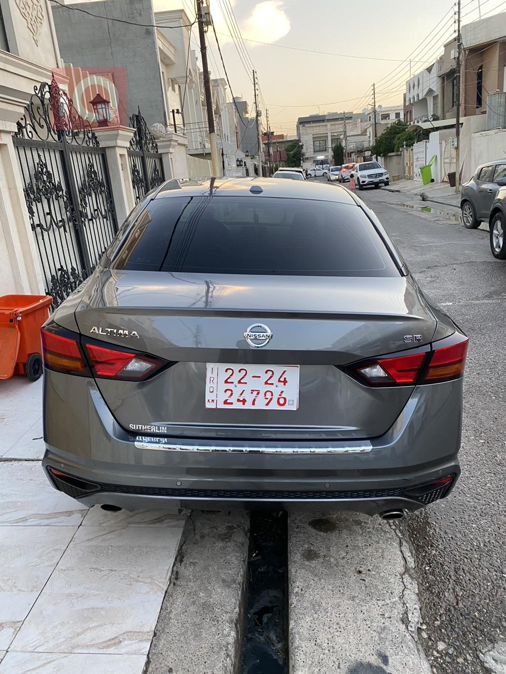 نيسان ألتيما